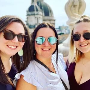 Meet your Posher, Laurie